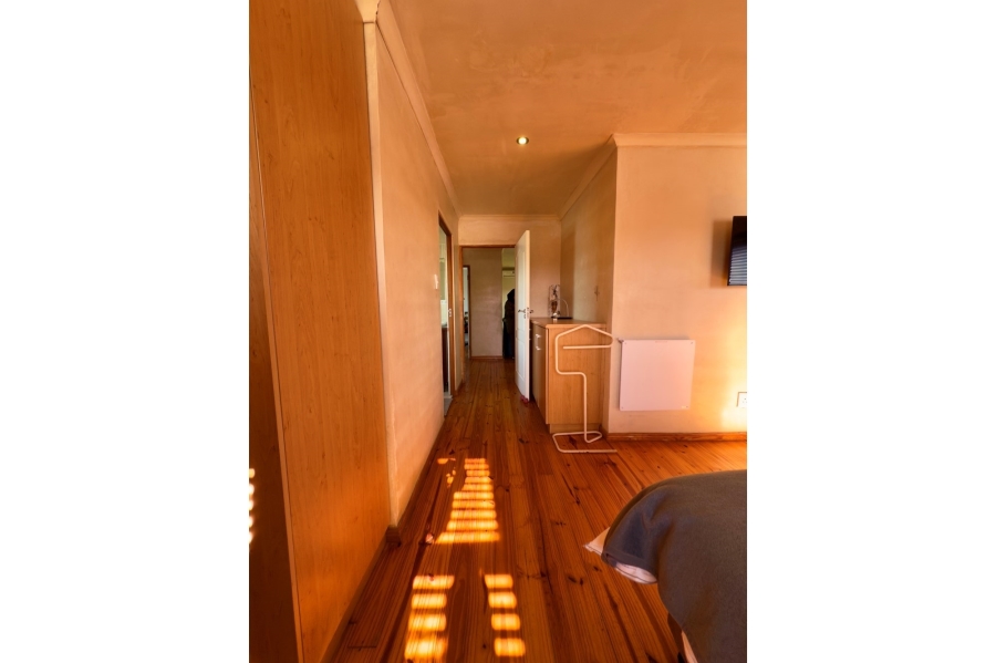 4 Bedroom Property for Sale in Kensington Western Cape
